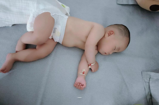 揭阳宝宝积食发烧怎么处理